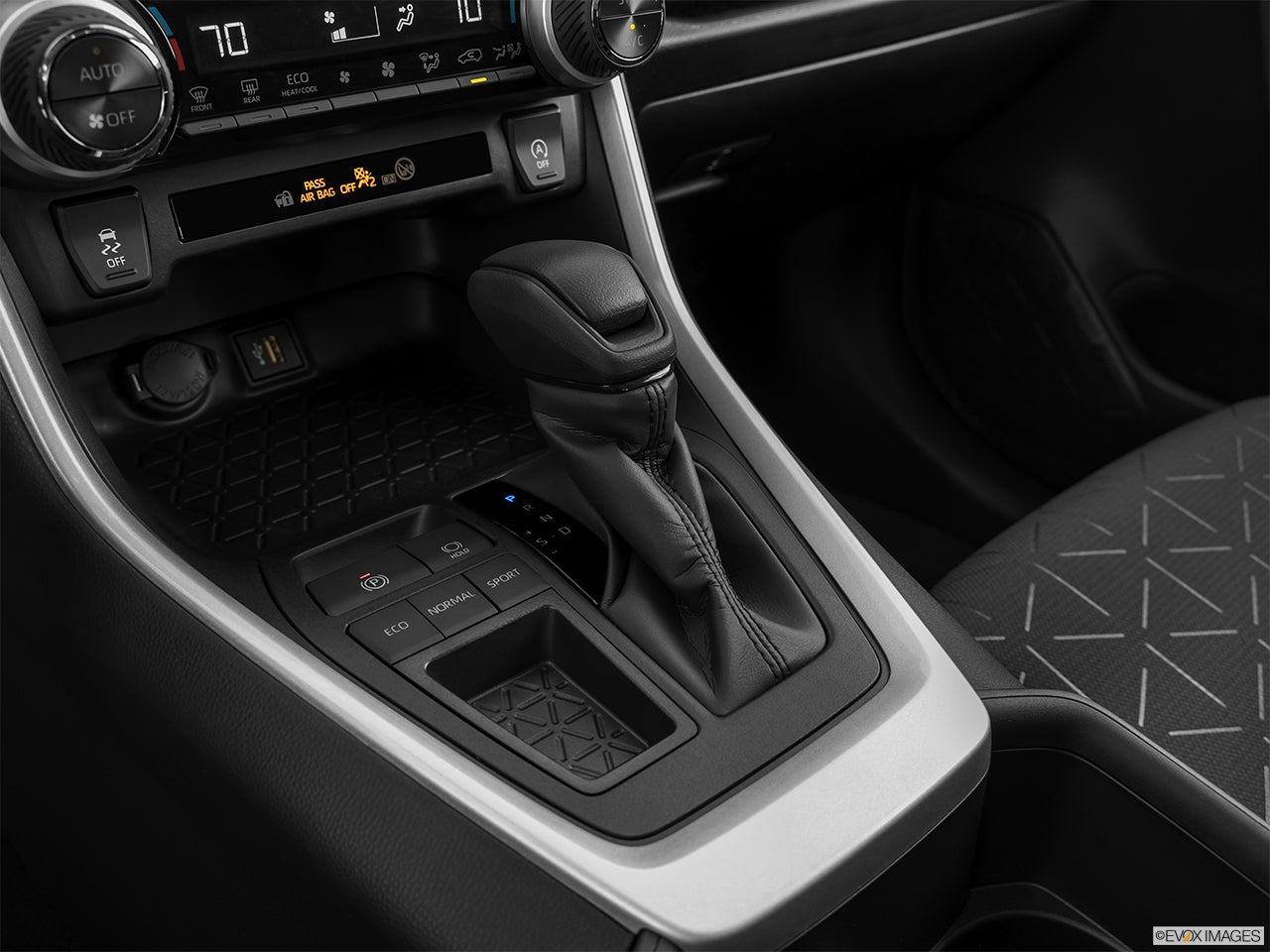 2024 Toyota RAV4 photo