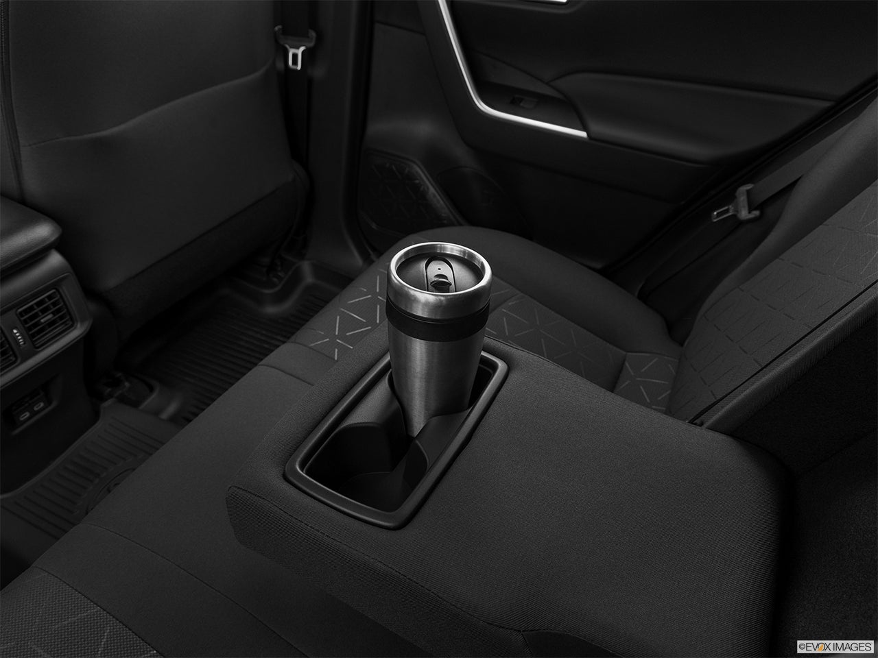 2024 Toyota RAV4 photo