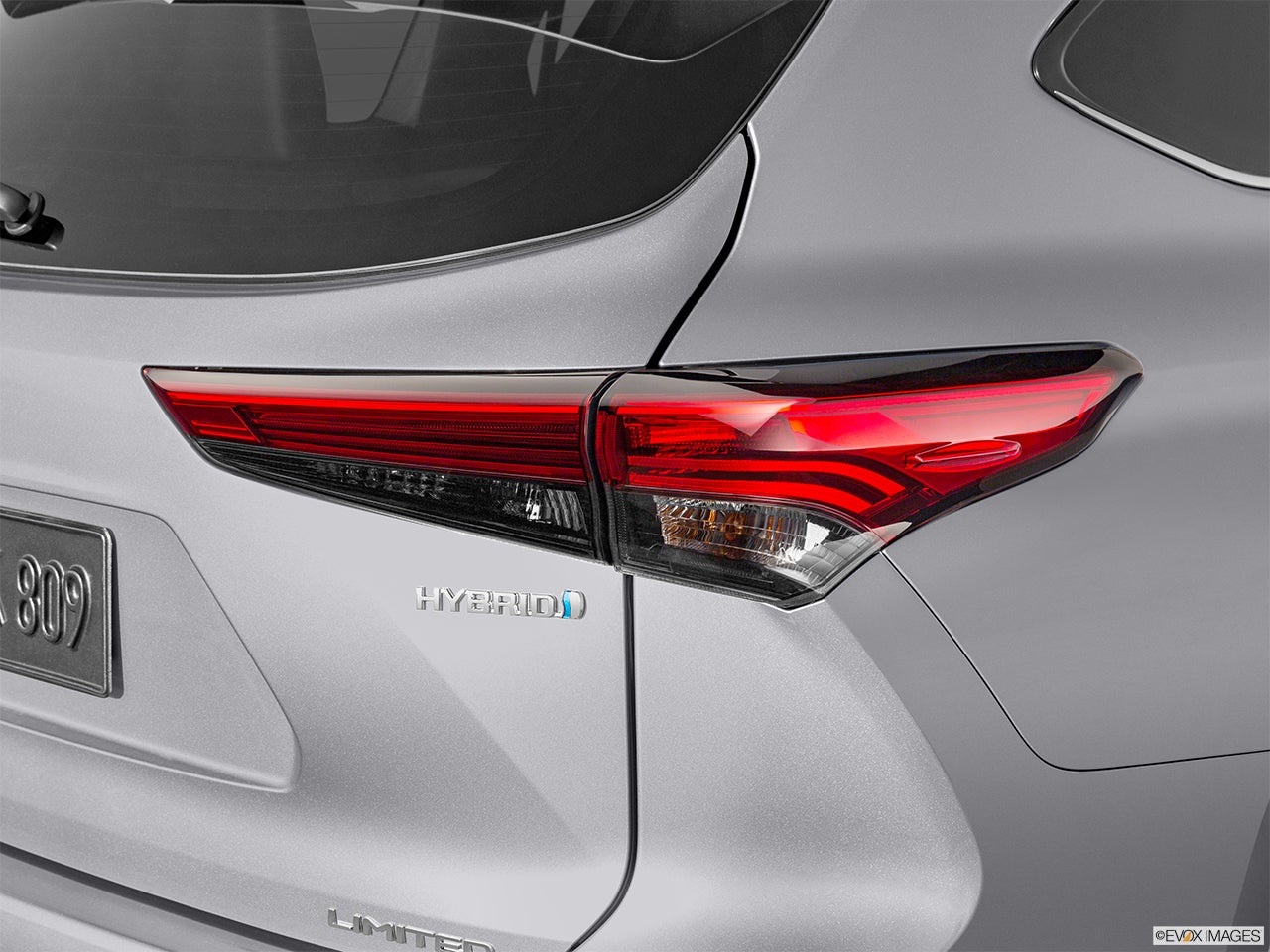 2024 Toyota Highlander Hybrid photo