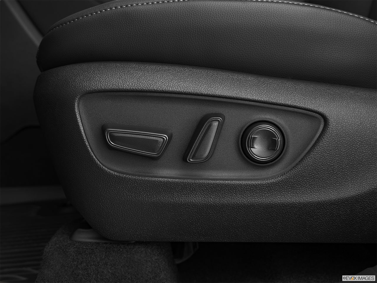 2024 Toyota Highlander Hybrid photo