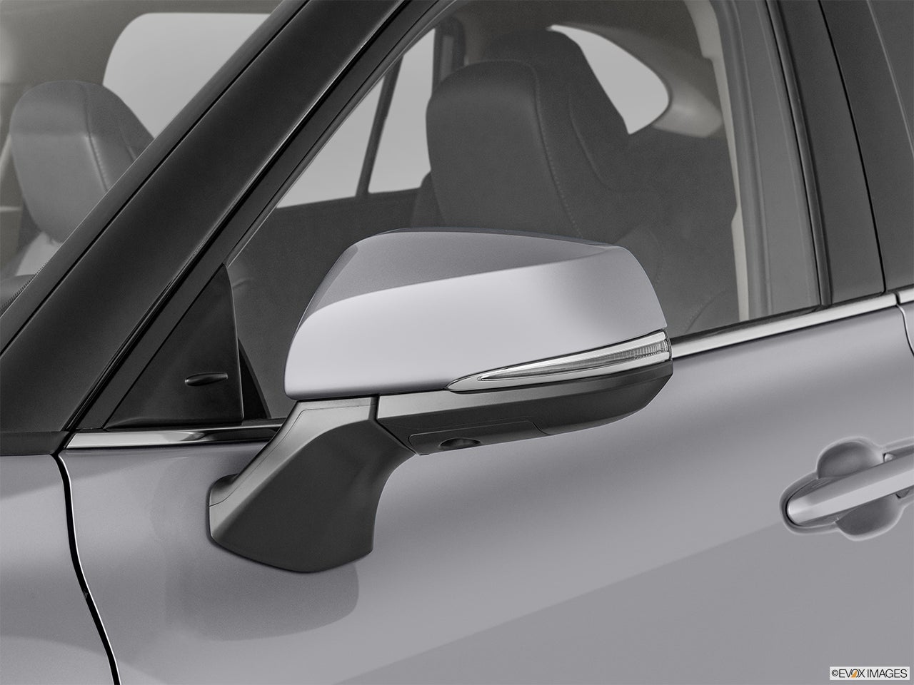2024 Toyota Highlander Hybrid photo