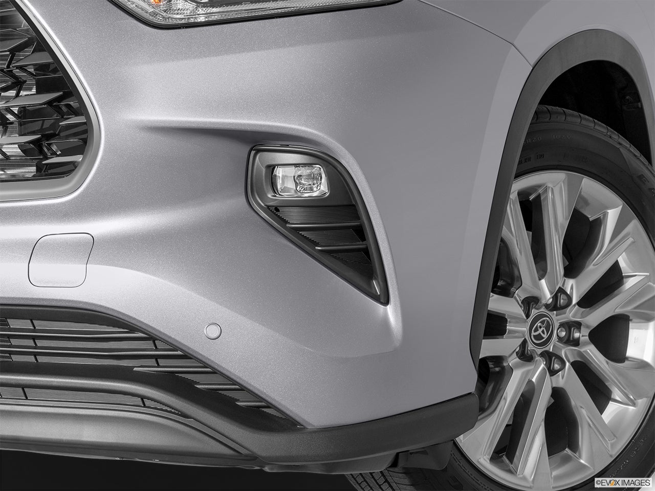 2024 Toyota Highlander Hybrid photo