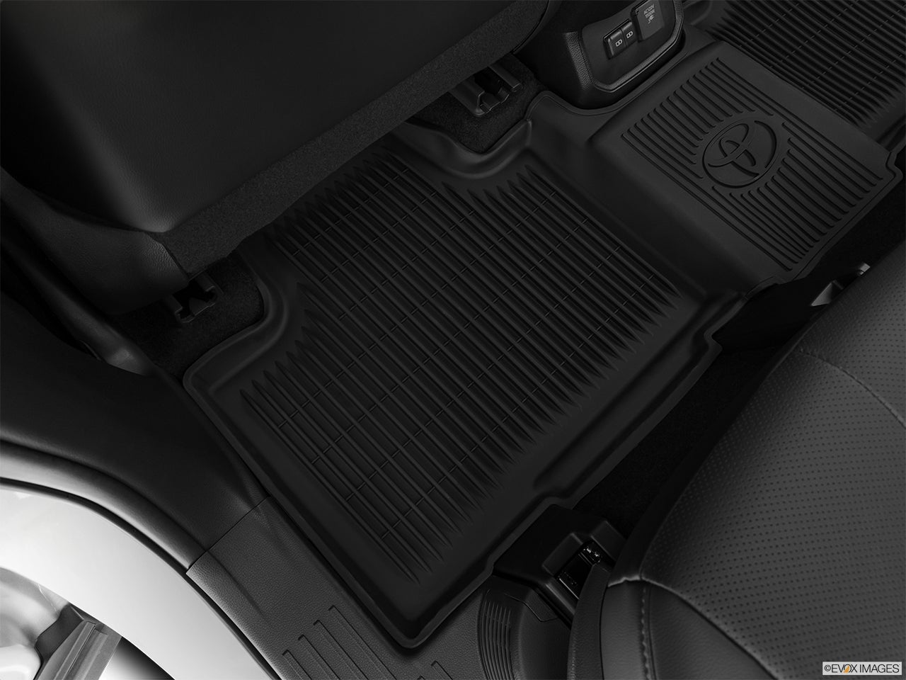 2024 Toyota Highlander Hybrid photo