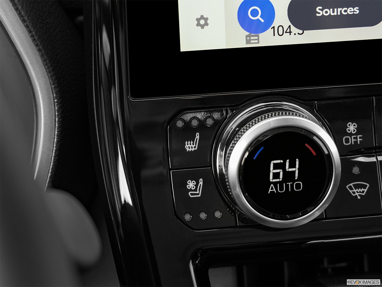 2024 Toyota Highlander Hybrid photo