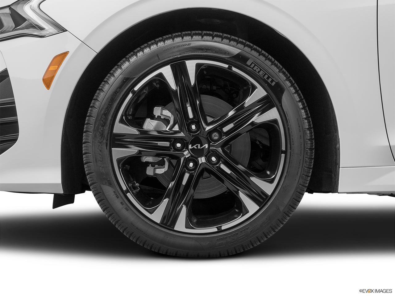 2024 Kia K5 photo