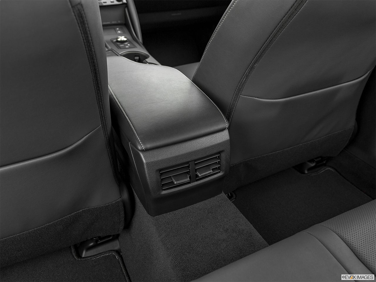 2024 Lexus IS 300 photo
