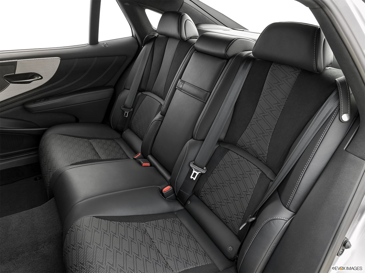 2025 Lexus LS 500 photo