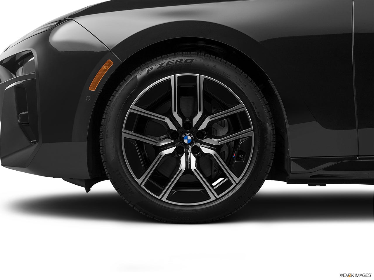 2024 BMW i7 photo