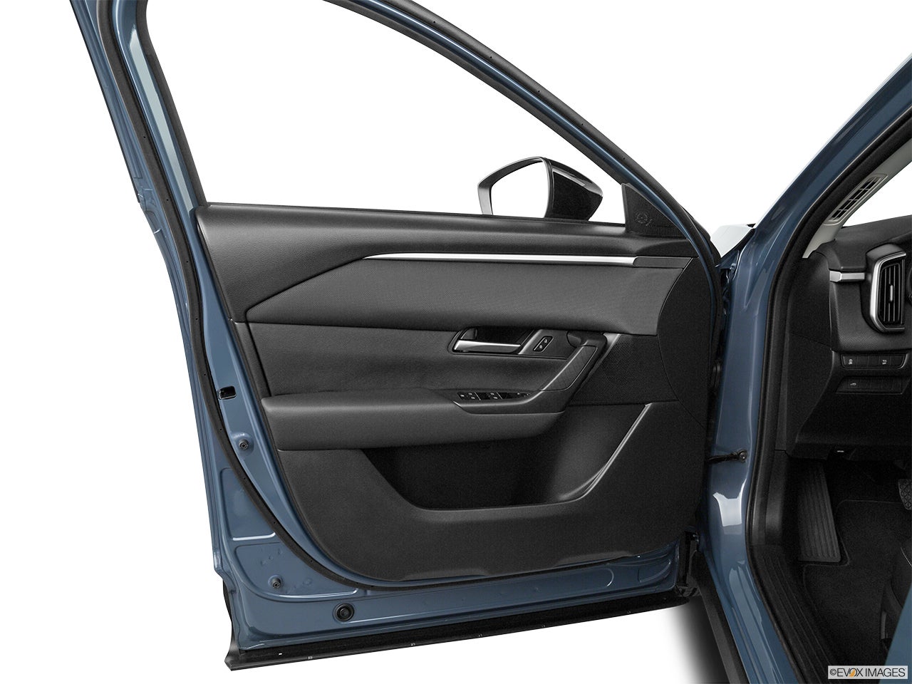 2025 Mazda CX-50 photo