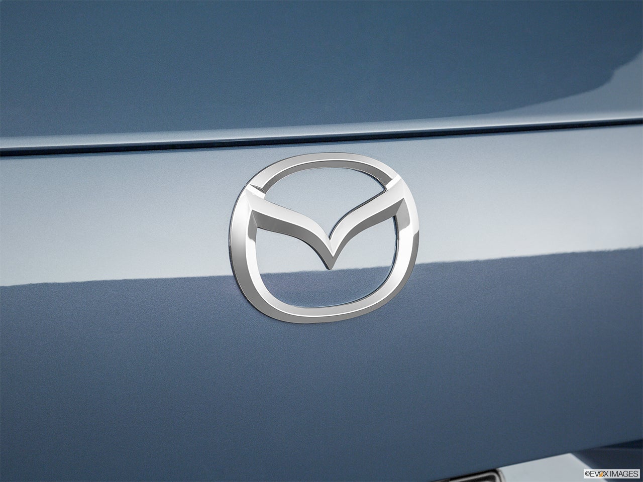 2025 Mazda CX-50 photo