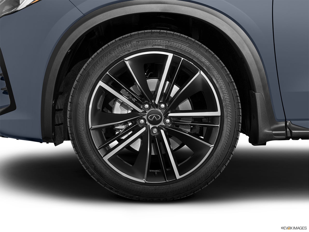 2025 INFINITI QX50 photo