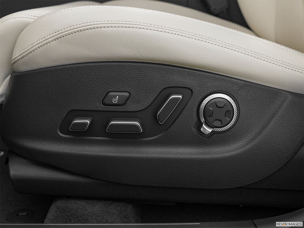 2024 Genesis Electrified GV70 photo