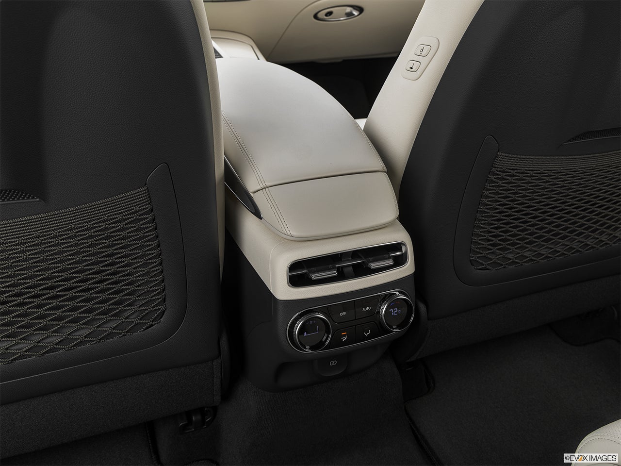 2024 Genesis Electrified GV70 photo