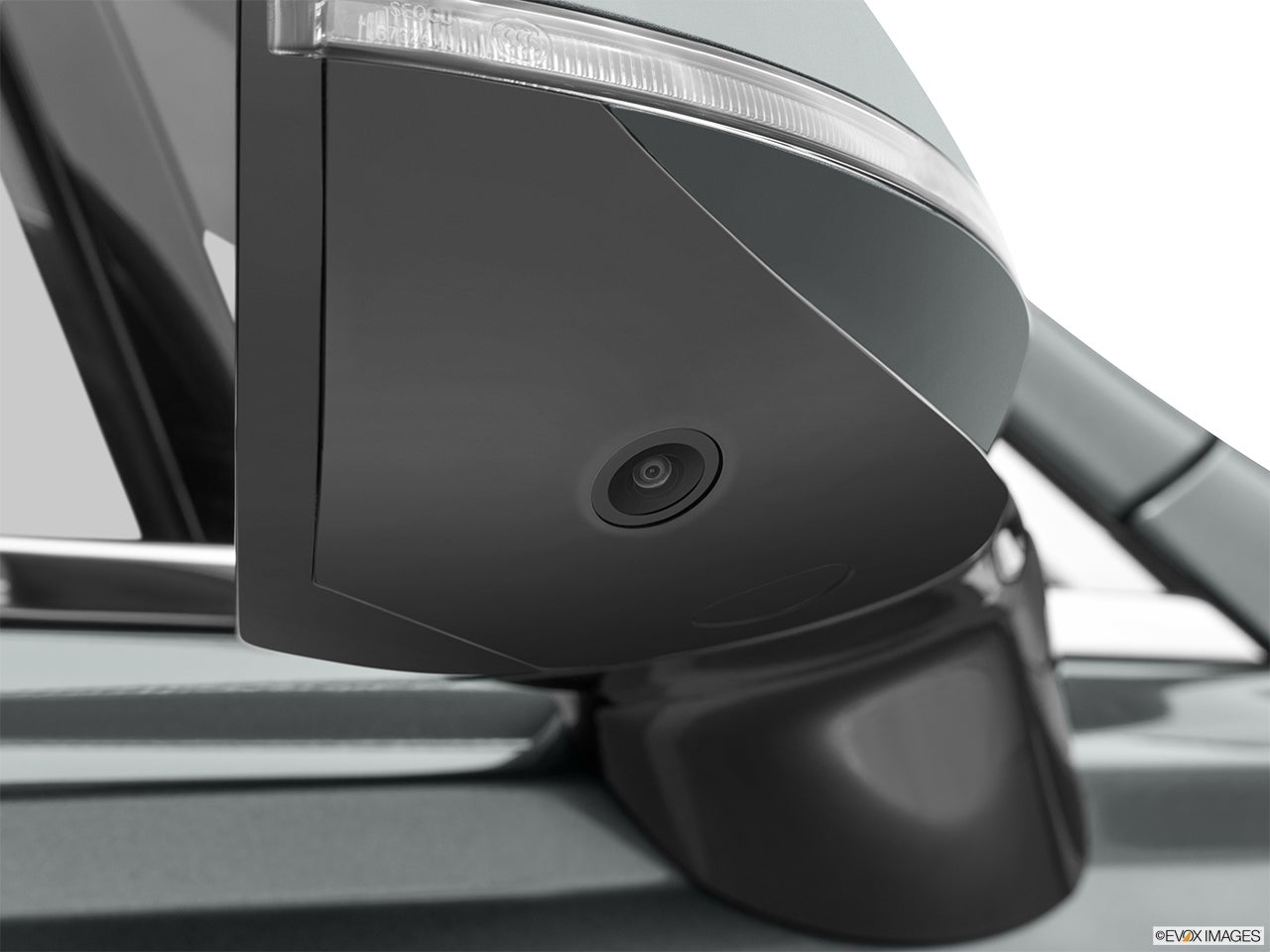 2024 Genesis Electrified GV70 photo