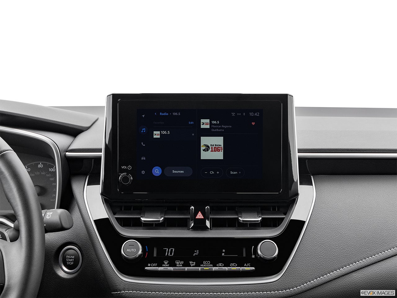 2024 Toyota Corolla Hatchback photo