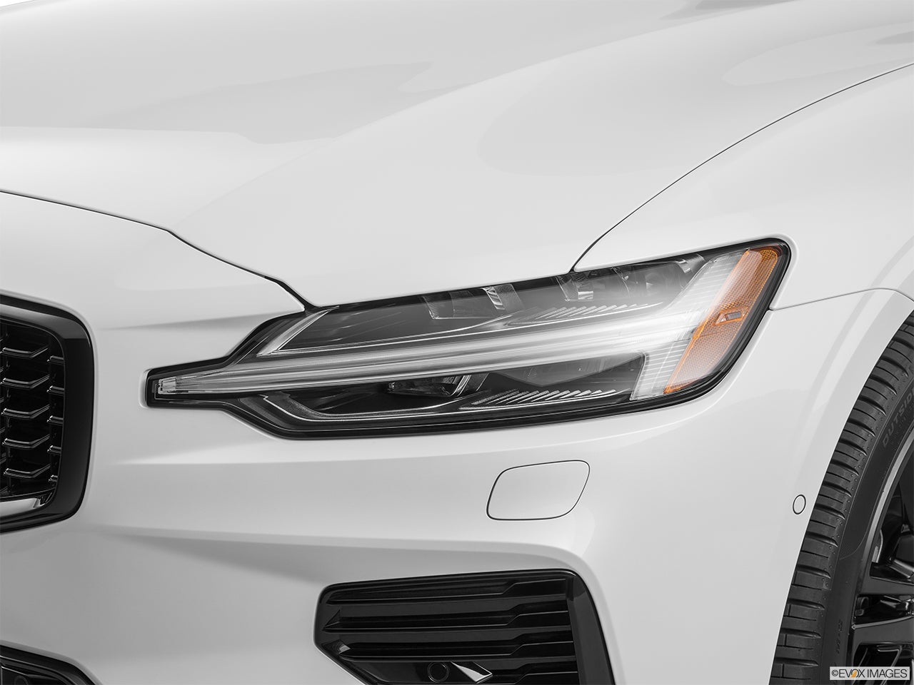 2024 Volvo S60 Recharge photo