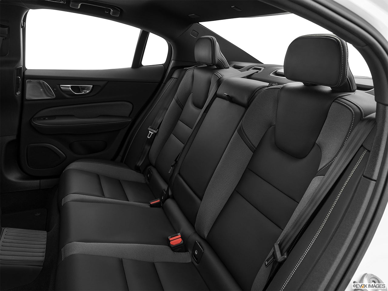 2024 Volvo S60 Recharge photo