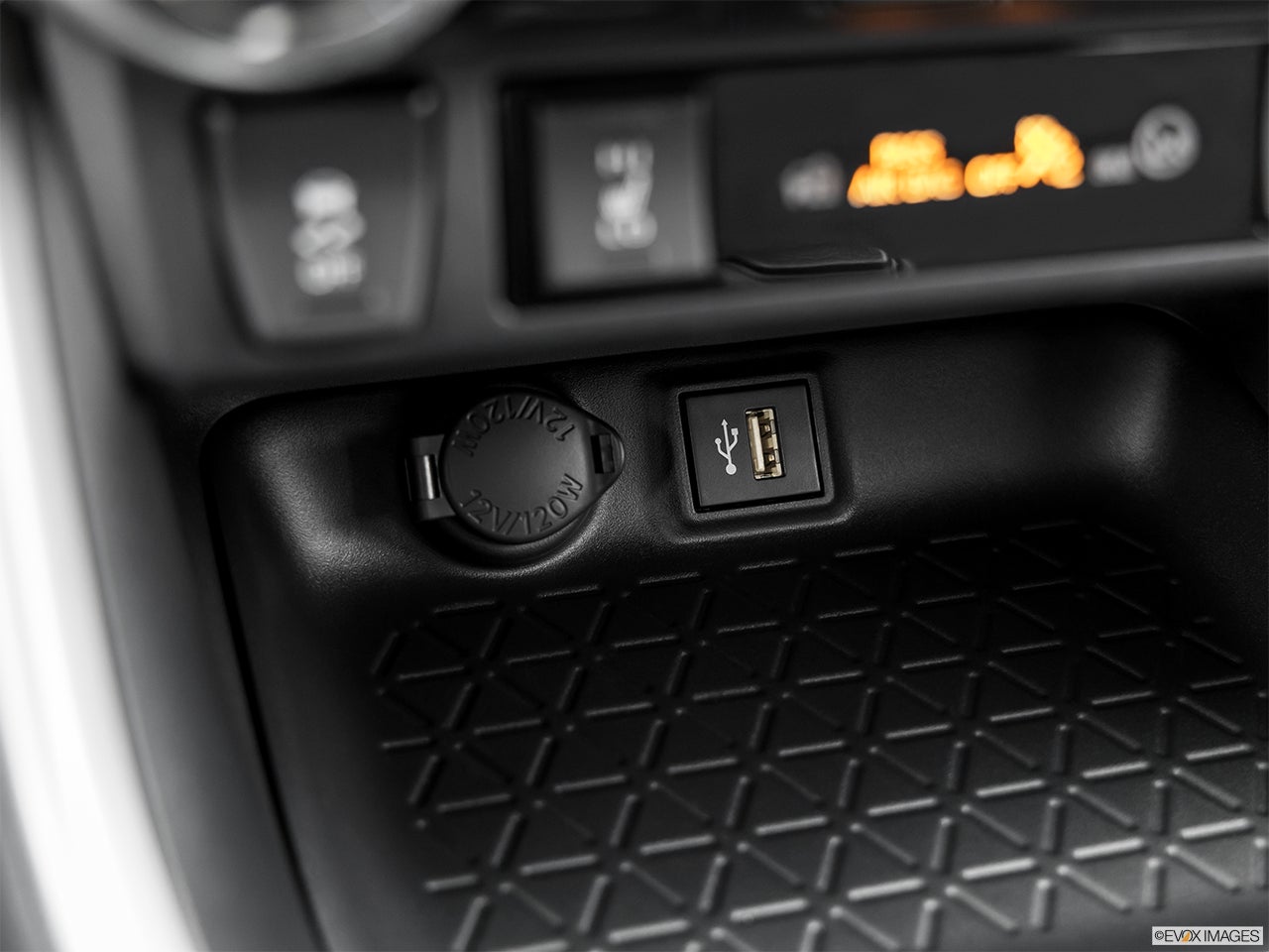 2024 Toyota RAV4 Hybrid photo