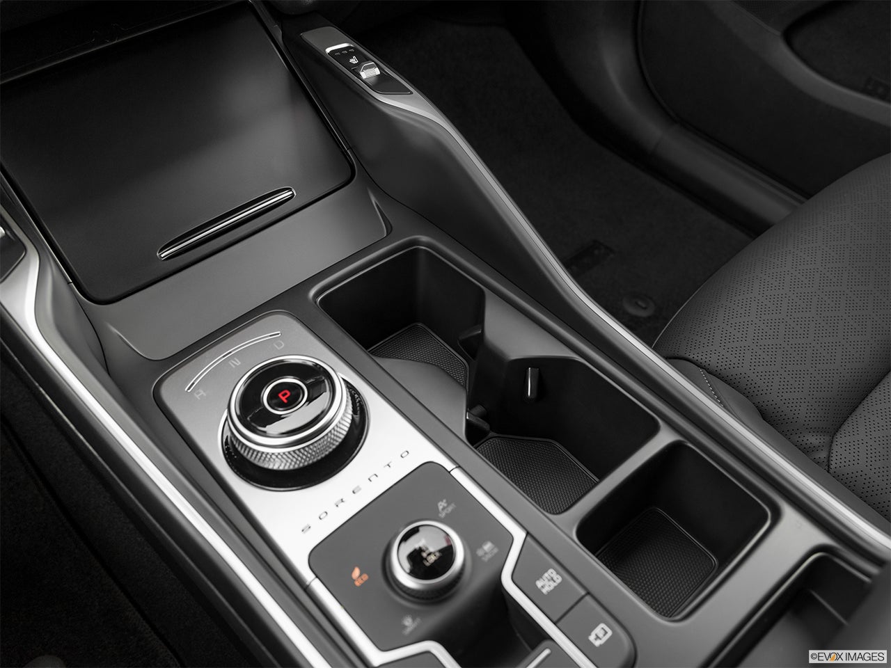 2024 Kia Sorento Hybrid photo