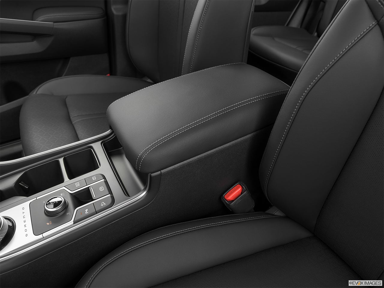 2024 Kia Sorento Hybrid photo
