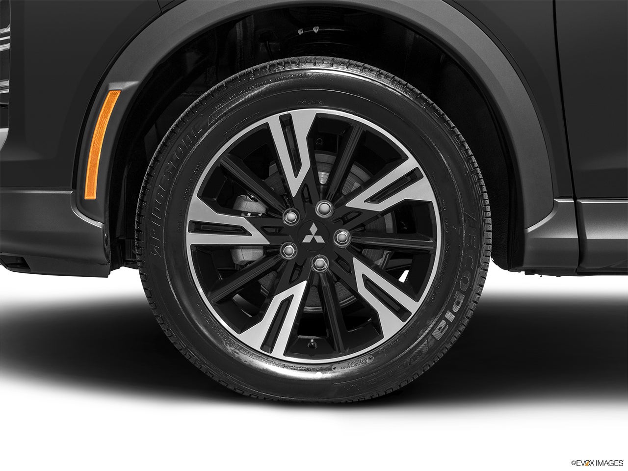 2024 Mitsubishi Eclipse Cross photo
