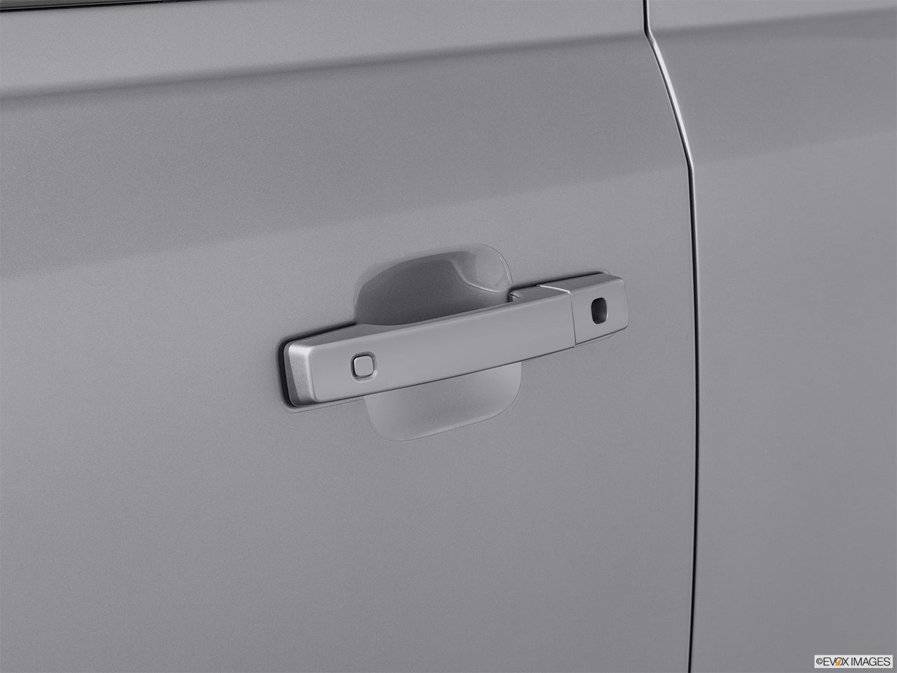 2024 Land Rover Defender photo