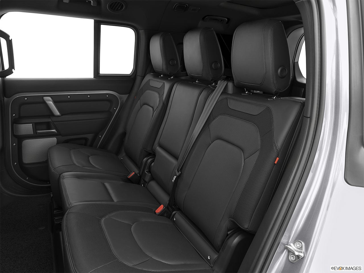 2024 Land Rover Defender photo