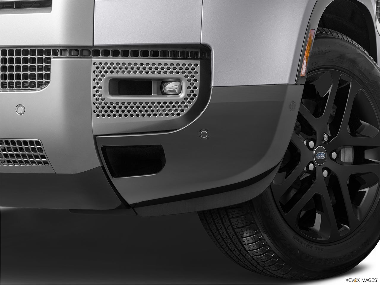 2024 Land Rover Defender photo