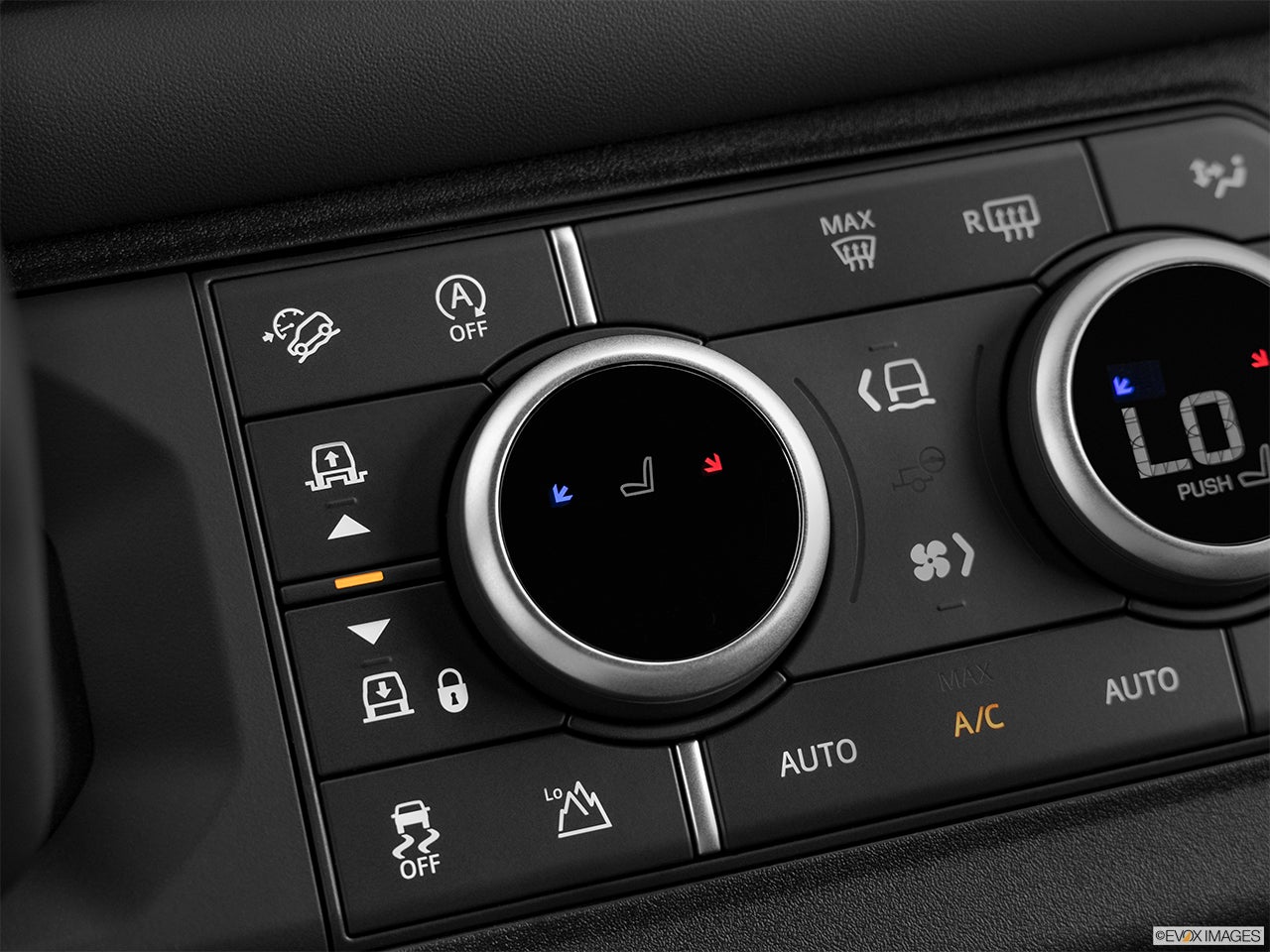 2024 Land Rover Defender photo