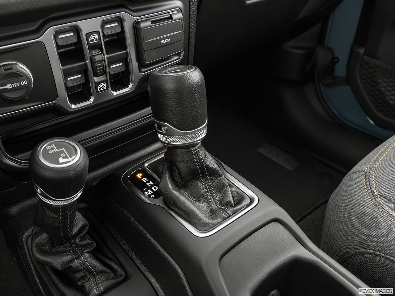 2024 Jeep Gladiator photo