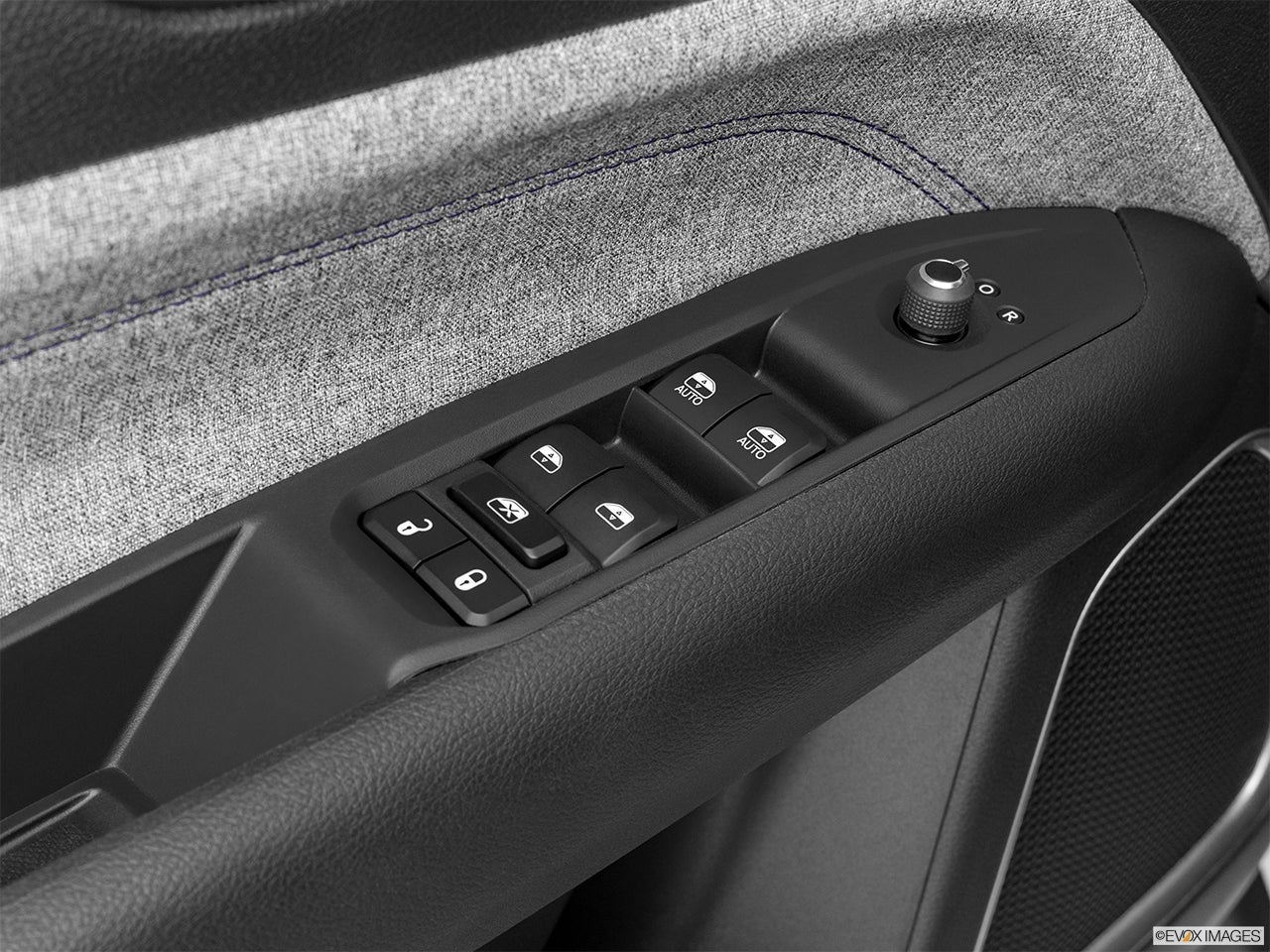 2025 Jeep Compass photo