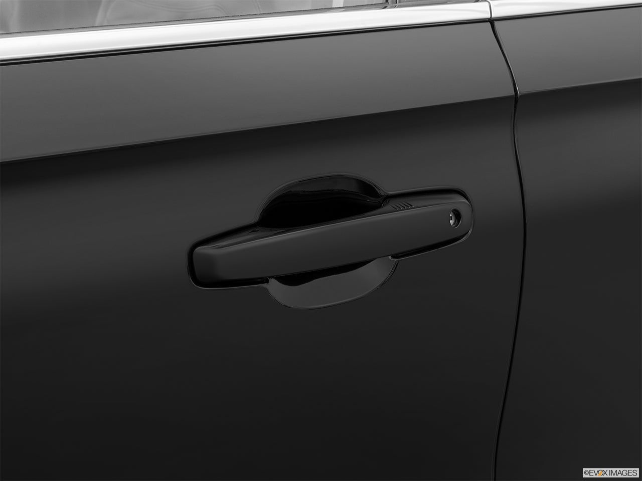 2024 Lincoln Corsair photo