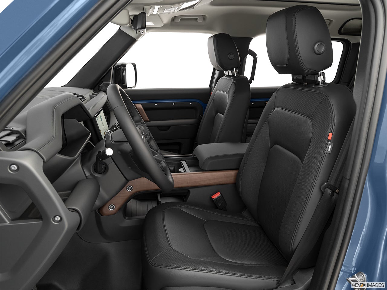 2025 Land Rover Defender photo