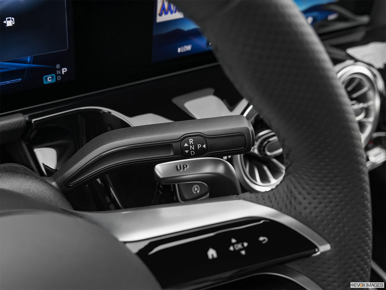 2024 Mercedes-Benz GLA photo