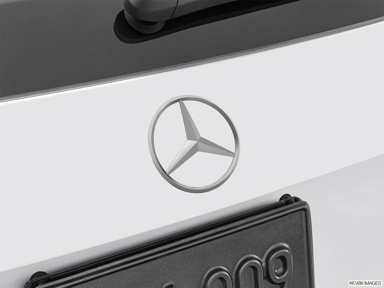 2024 Mercedes-Benz GLA photo