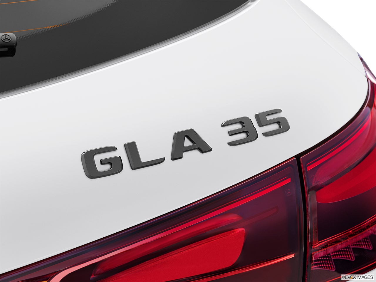 2024 Mercedes-Benz GLA photo