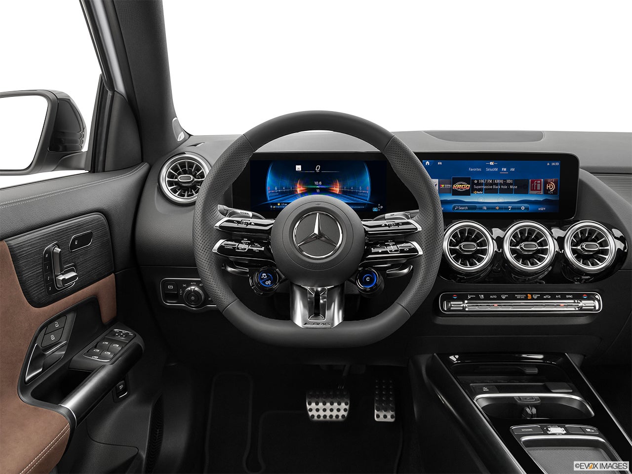 2024 Mercedes-Benz GLA photo