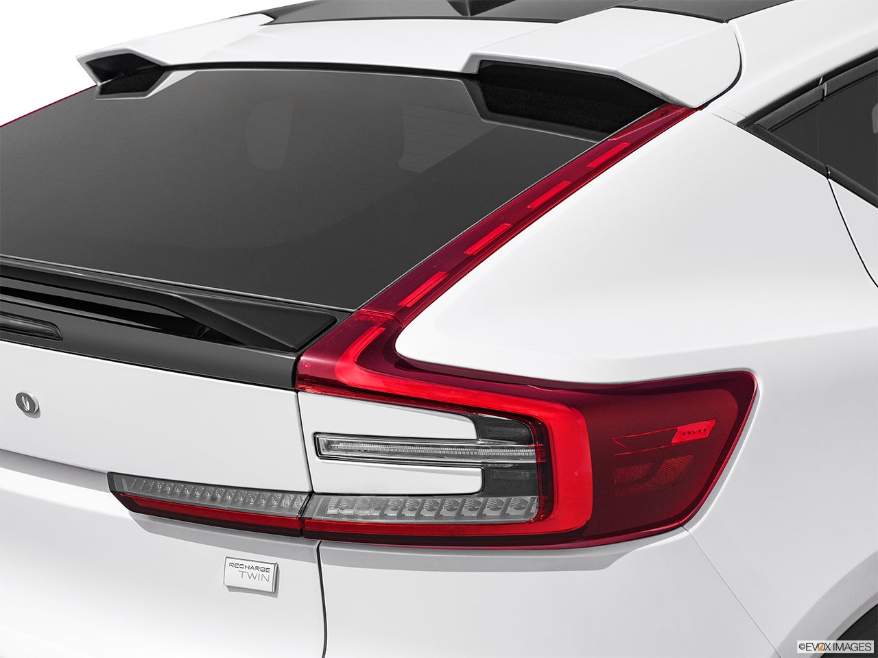 2024 Volvo C40 Recharge photo