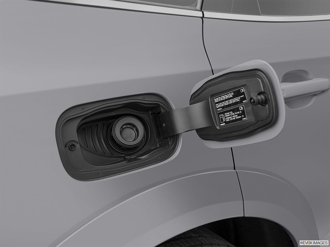 2024 Volvo XC60 Recharge photo