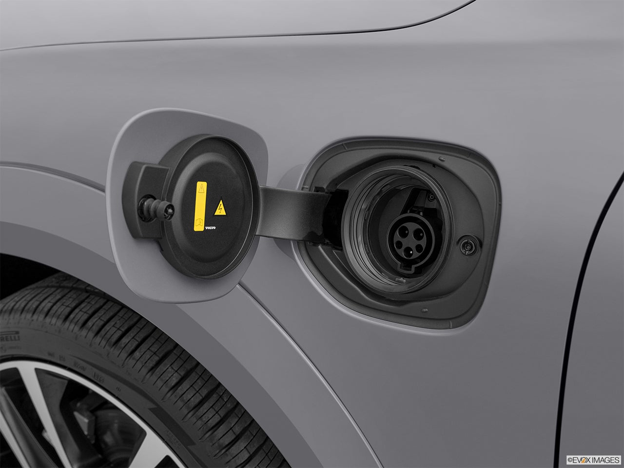2024 Volvo XC60 Recharge photo