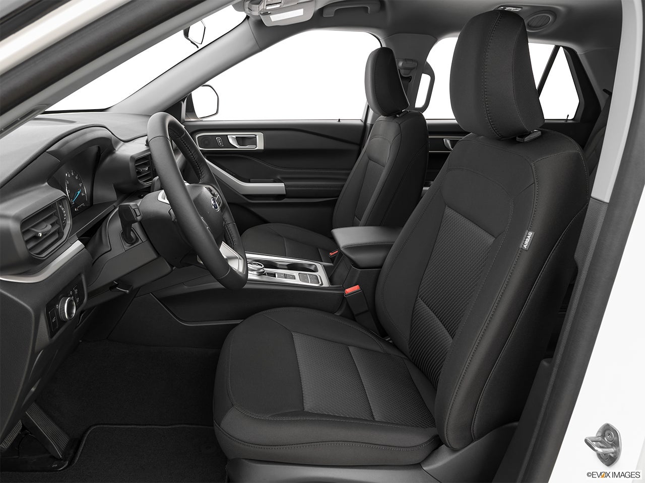 2024 Ford Explorer photo