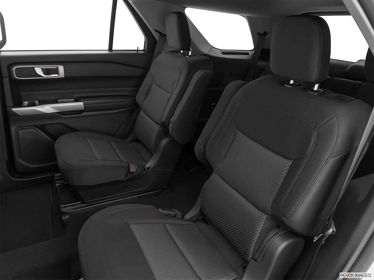2024 Ford Explorer photo