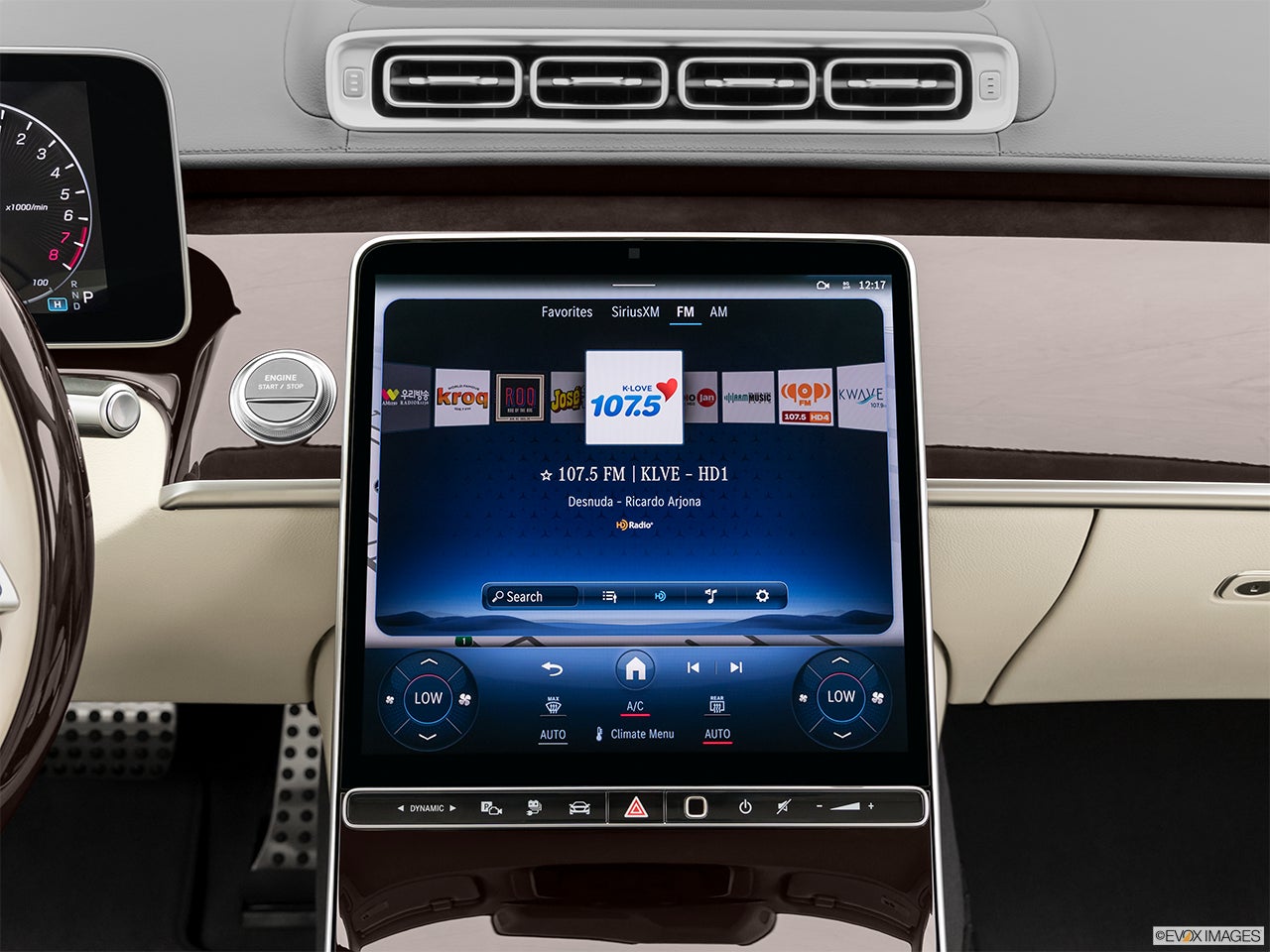 2025 Mercedes-Benz S-Class photo