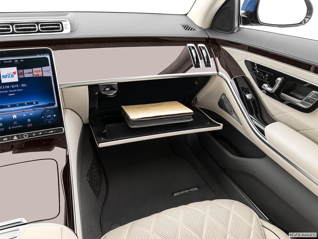 2025 Mercedes-Benz S-Class photo