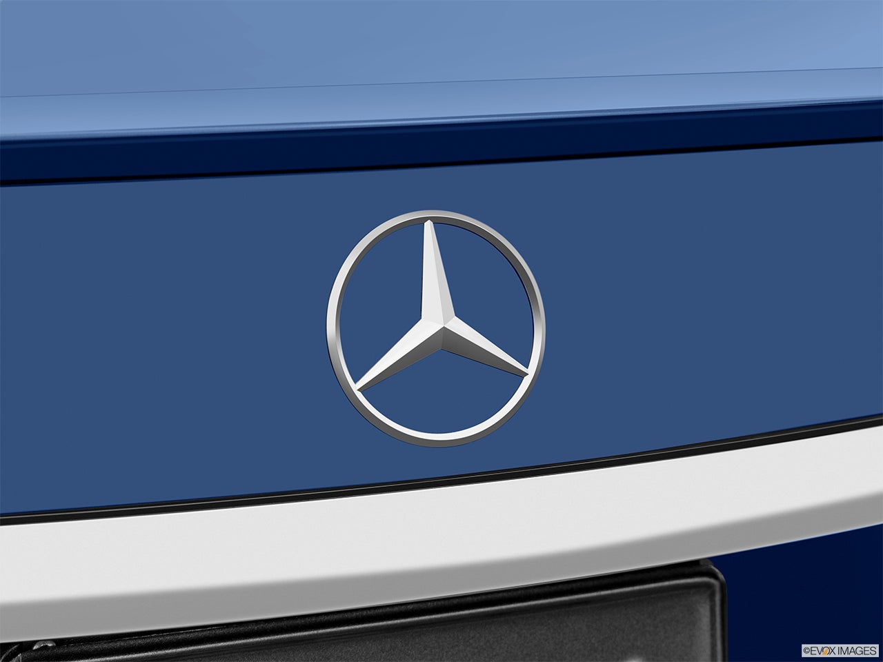 2025 Mercedes-Benz S-Class photo