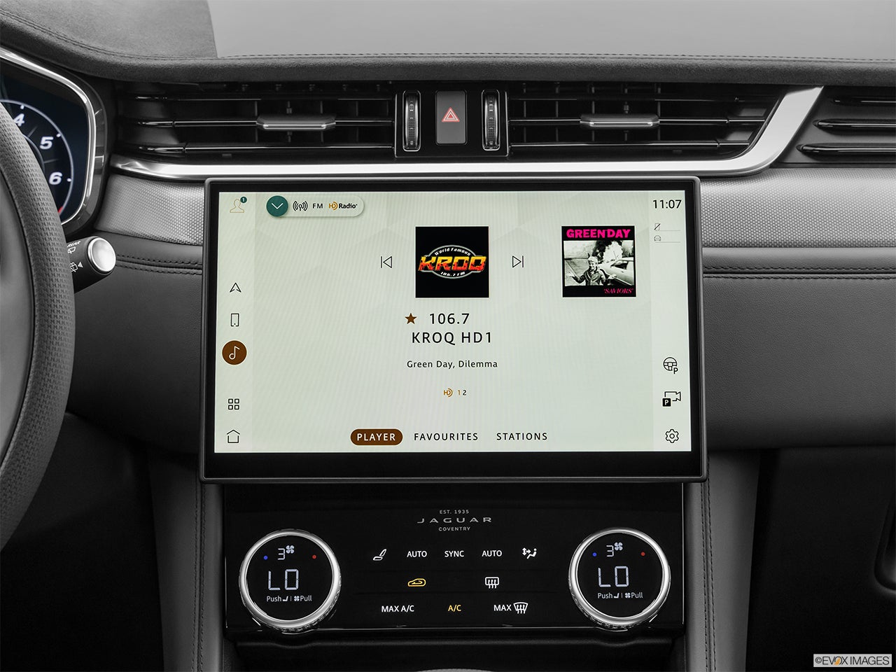 2024 Jaguar F-PACE photo