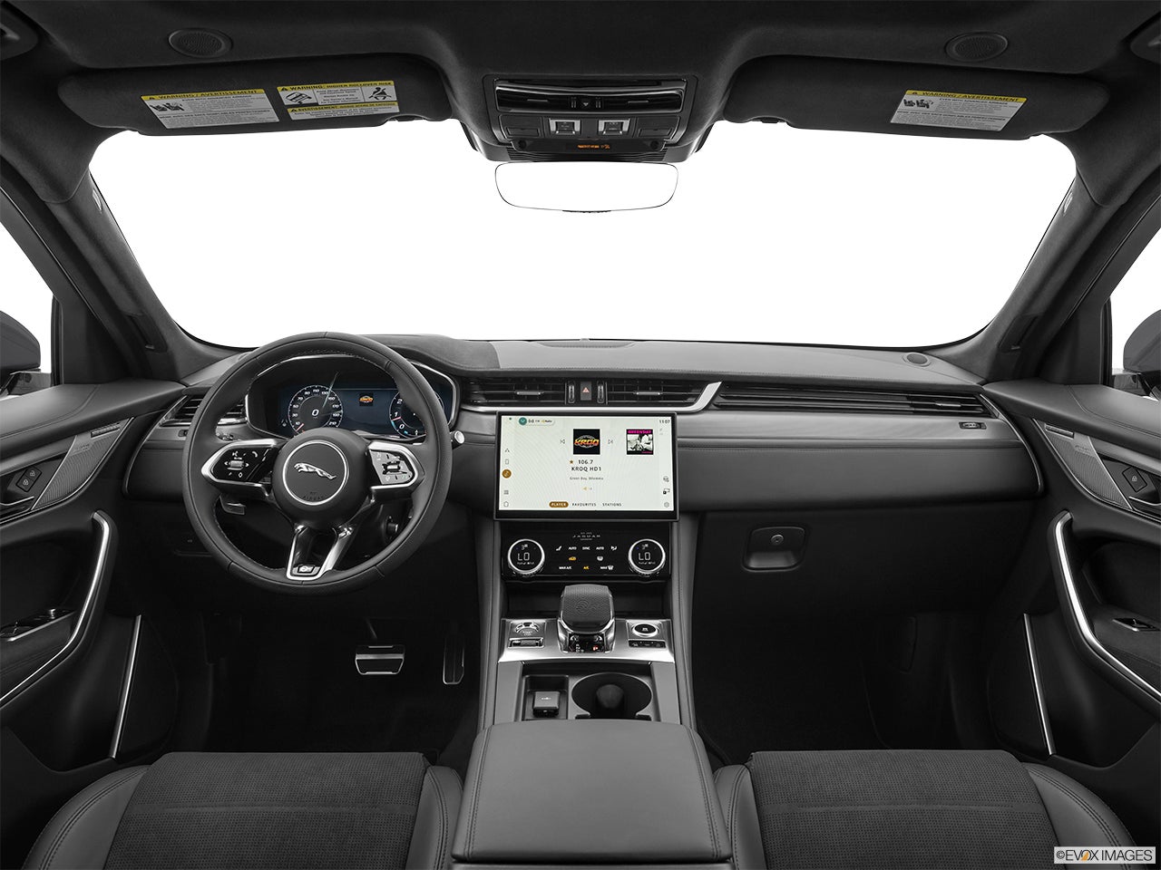 2024 Jaguar F-PACE photo