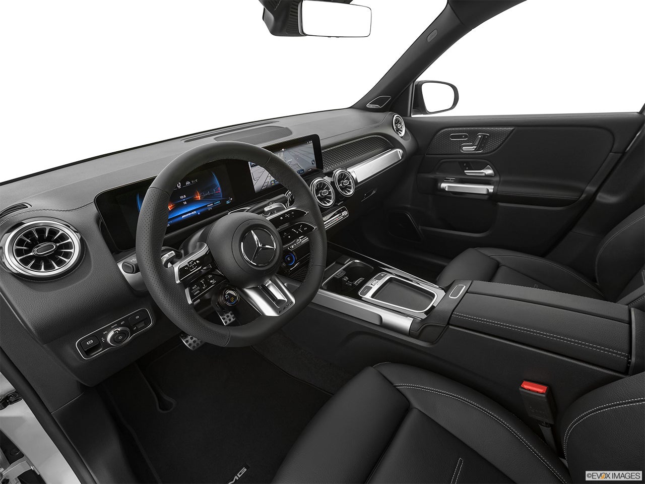 2025 Mercedes-Benz GLB photo