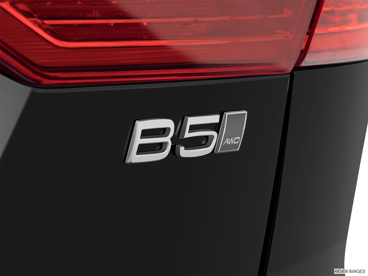 2024 Volvo XC60 photo