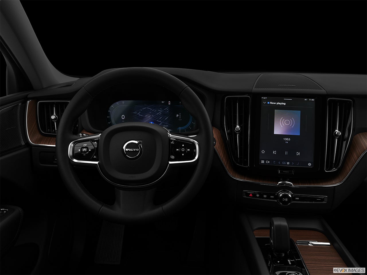 2024 Volvo XC60 photo